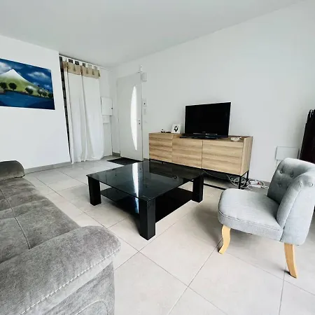 Maison Familiale Au Coeur D'hasparren, 2 Chambres, 2 Salles D'eau, Jardin Cloture, Animaux Acceptes - Fr-1-495-131 Hasparren