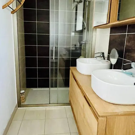 Holiday home Maison Familiale Au Coeur D'hasparren, 2 Chambres, 2 Salles D'eau, Jardin Cloture, Animaux Acceptes - Fr-1-495-131 *