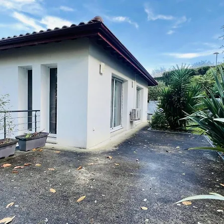 Maison Familiale Au Coeur D'hasparren, 2 Chambres, 2 Salles D'eau, Jardin Cloture, Animaux Acceptes - Fr-1-495-131 Holiday home *