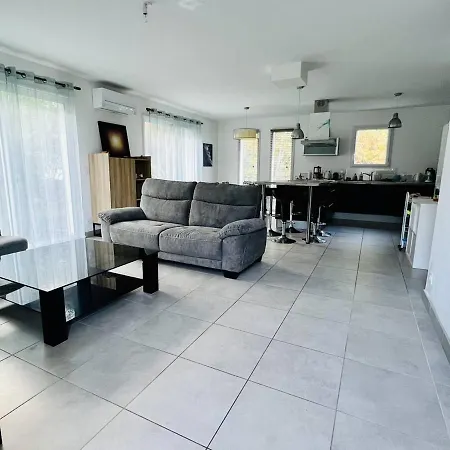 Maison Familiale Au Coeur D'hasparren, 2 Chambres, 2 Salles D'eau, Jardin Cloture, Animaux Acceptes - Fr-1-495-131 * Hasparren